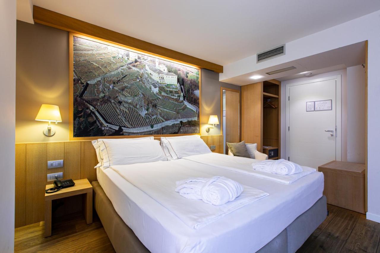 Wine Hotel Retici Balzi Poggiridenti المظهر الخارجي الصورة