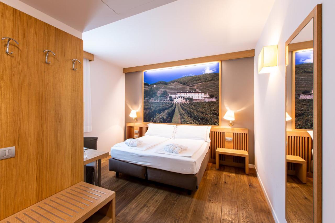 Wine Hotel Retici Balzi Poggiridenti المظهر الخارجي الصورة