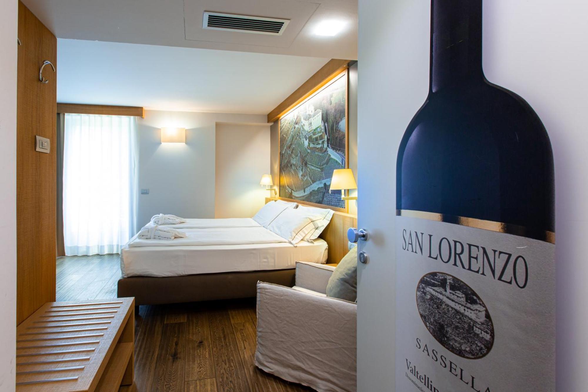 Wine Hotel Retici Balzi Poggiridenti المظهر الخارجي الصورة